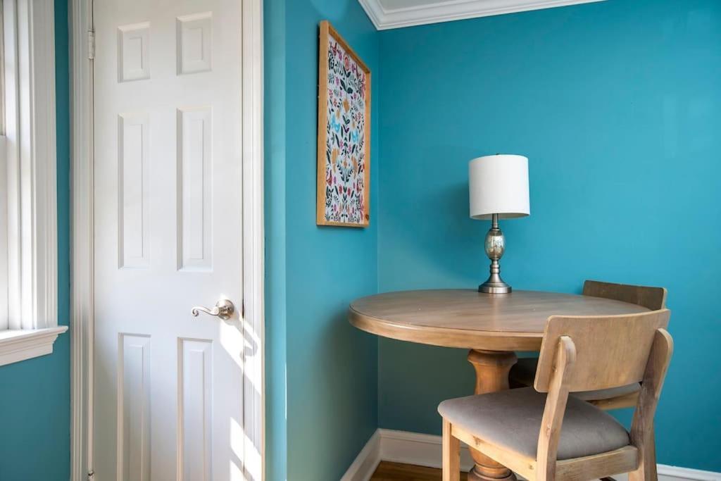 Beautiful Fully-Furnished Colonial In Millersville Buitenkant foto