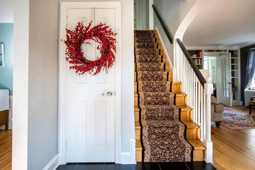 Beautiful Fully-Furnished Colonial In Millersville Buitenkant foto