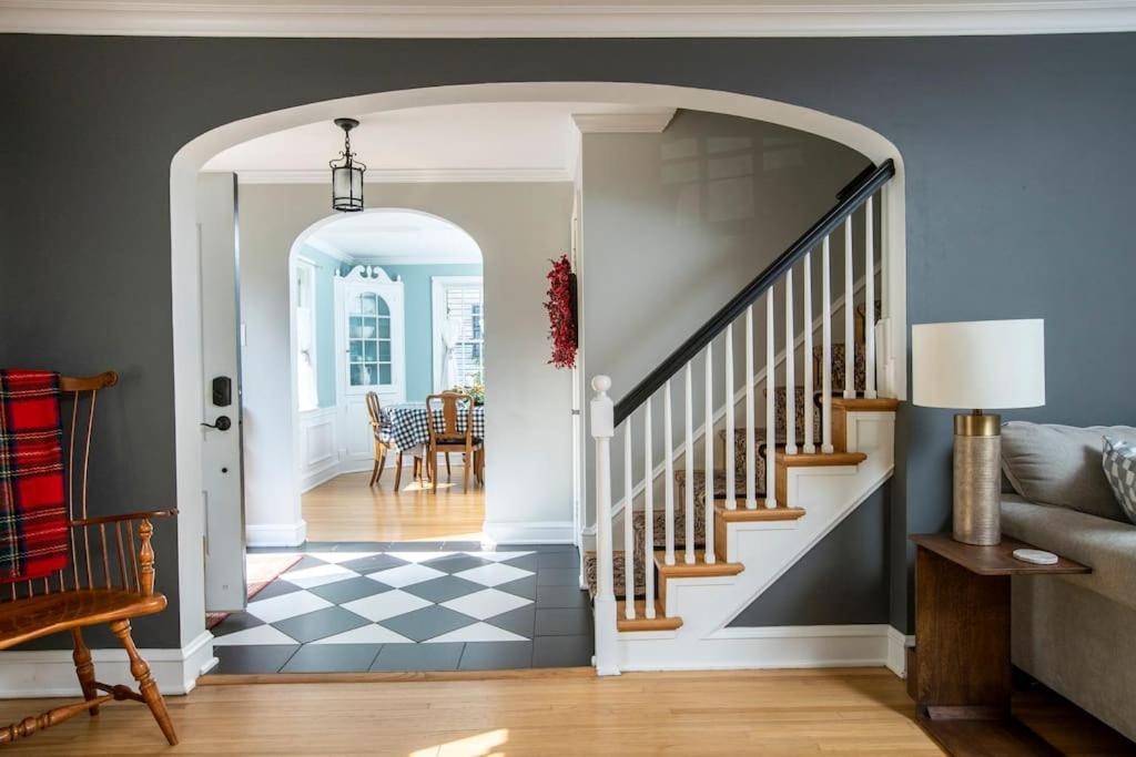 Beautiful Fully-Furnished Colonial In Millersville Buitenkant foto